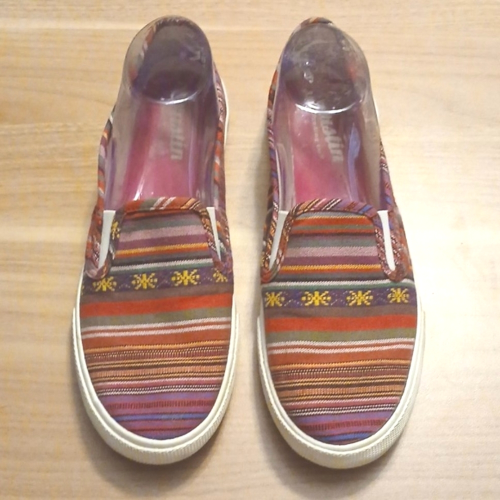 Austin Trading Co Multi Pattern PullOn Sneakers in Size 8 - Picture 2 of 8